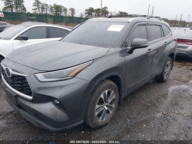 Toyota Highlander Xle 2021 5TDGZRBH8MS529162 Image 2