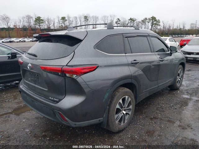 Toyota Highlander Xle 2021 5TDGZRBH8MS529162 Image 4