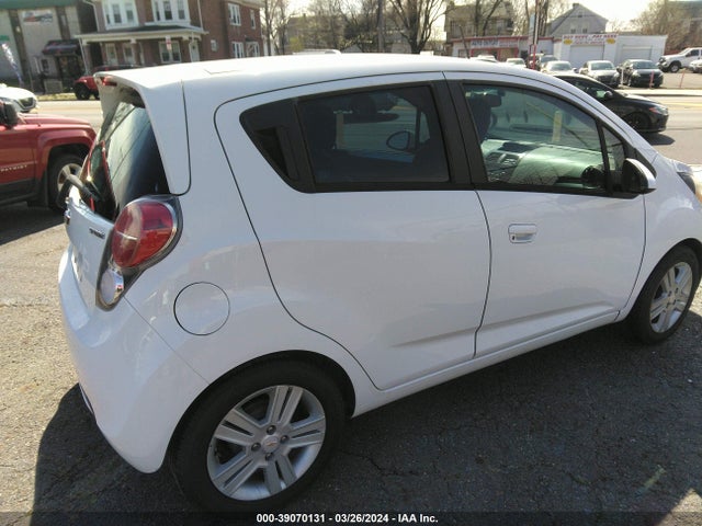 Chevrolet Spark Ls Auto 2014 KL8CB6S98EC487999 Image 4