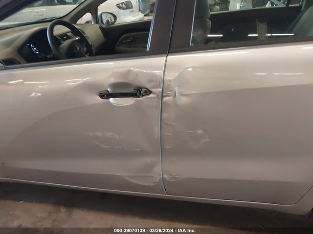 KIA RIO LX 2016 KNADM4A31G6697205 Image 12