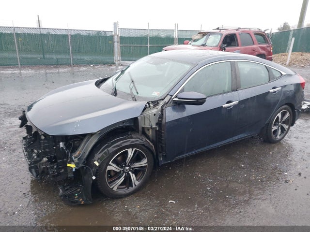 Honda Civic Touring 2017 19XFC1F90HE009958 Image 2