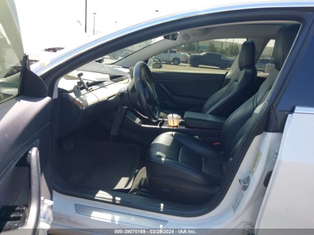 5YJ3E1EA3JF019716 Tesla Model 3 Long Range/mid Range