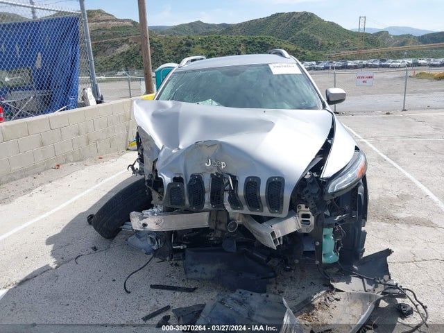 Jeep Cherokee Latitude 2016 1C4PJMCB0GW218317 Image 12