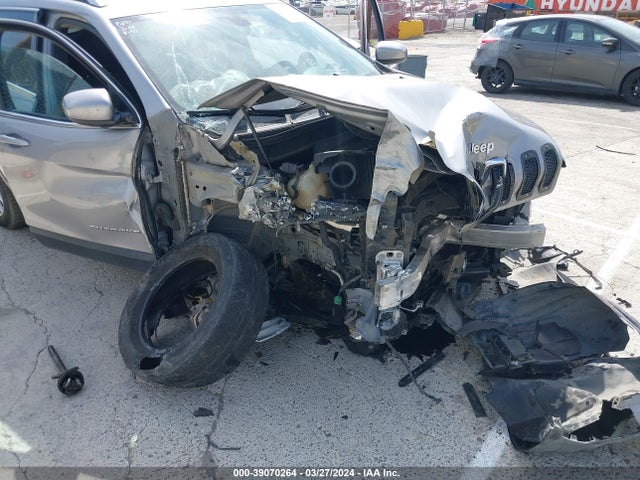 Jeep Cherokee Latitude 2016 1C4PJMCB0GW218317 Image 6