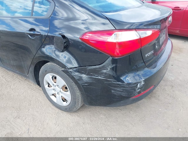KIA FORTE LX 2016 KNAFK4A61G5539977 Image 6