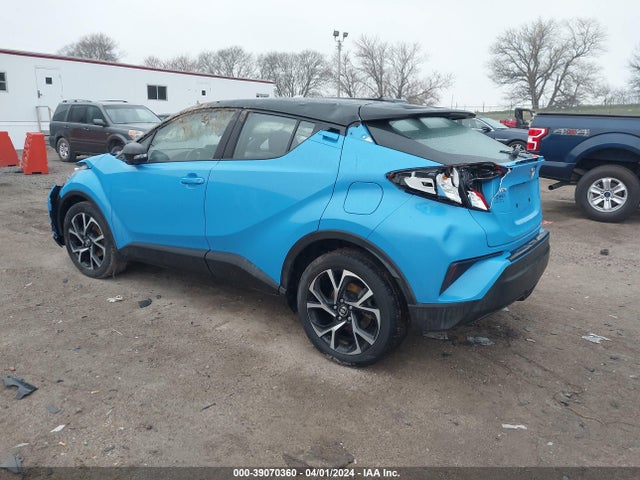 Toyota C-HR XLE 2019 NMTKHMBX6KR087047 Image 3
