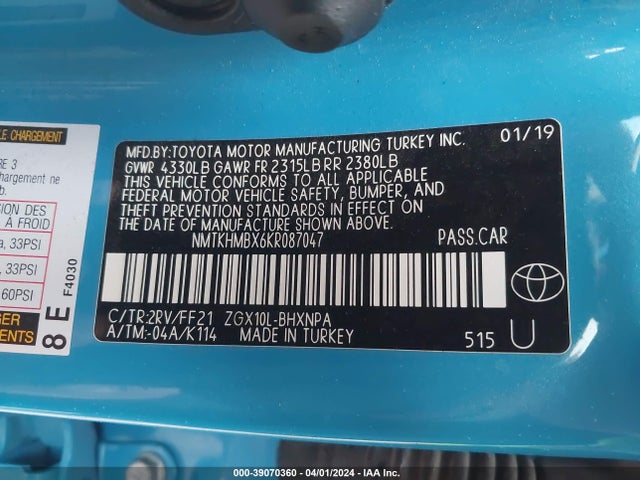 Toyota C-HR XLE 2019 NMTKHMBX6KR087047 Image 9