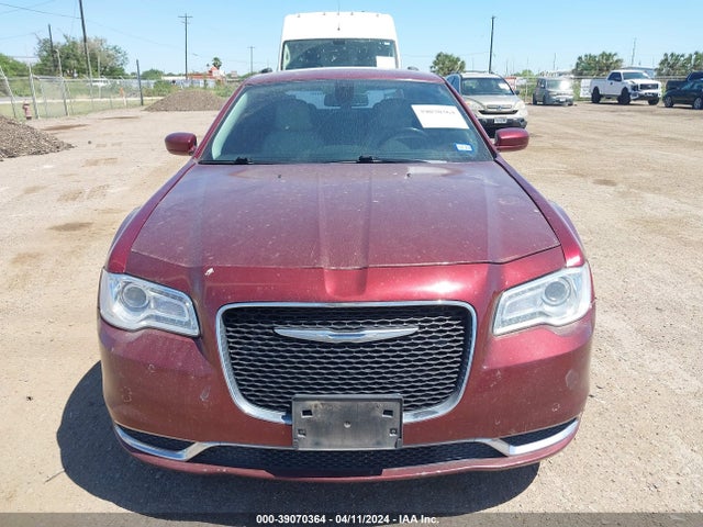 Chrysler 300 Limited 2017 2C3CCAAG2HH631964 Image 12