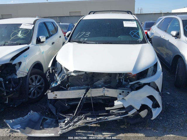 Toyota Highlander Le Plus 2018 5TDBZRFH5JS862189 Image 11