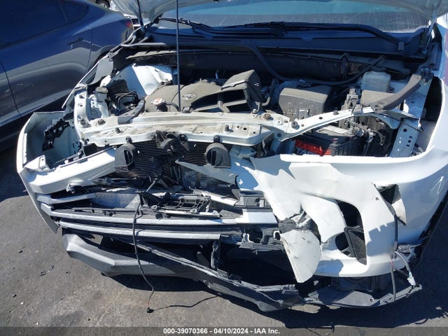 Toyota Highlander Le Plus 2018 5TDBZRFH5JS862189 Image 6