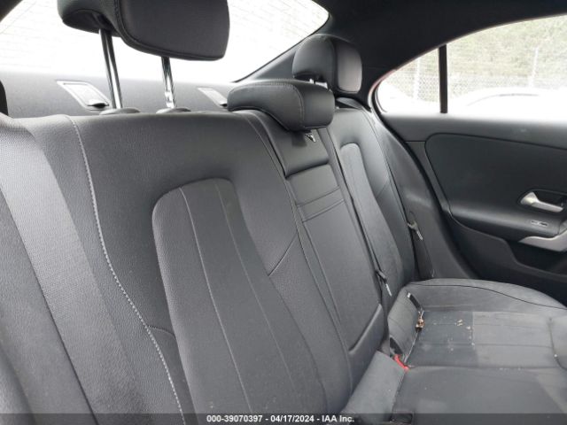 W1K3G4EB5NJ355926 Mercedes-Benz A 220