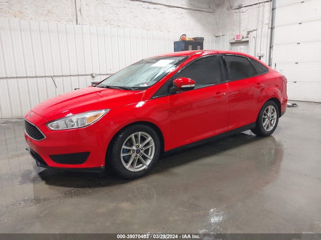 Ford FOCUS SE 2016 1FADP3F24GL395791 Image 2
