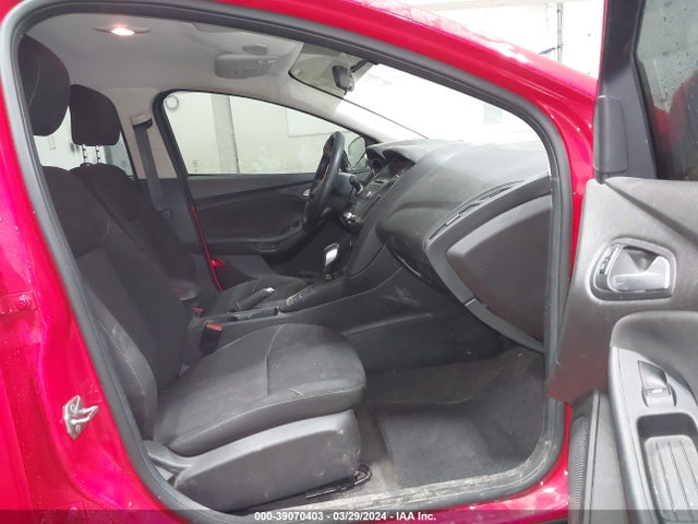 Ford FOCUS SE 2016 1FADP3F24GL395791 Image 5