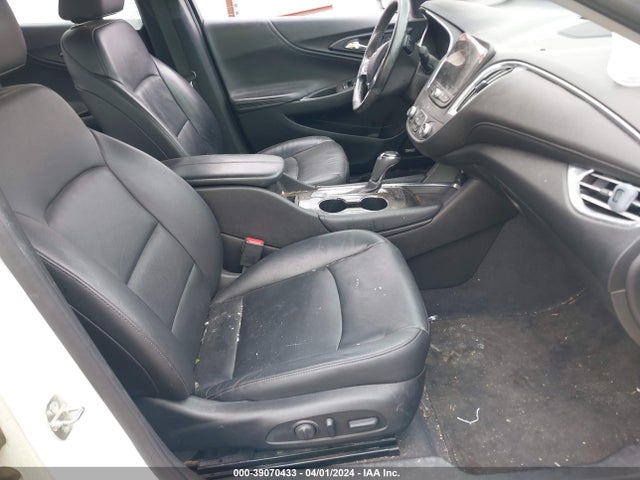 Chevrolet MALIBU LT 2018 1G1ZD5ST4JF245293 Image 5