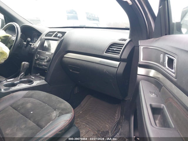 Ford EXPLORER XLT 2018 1FM5K8DH1JGC61169 Image 5
