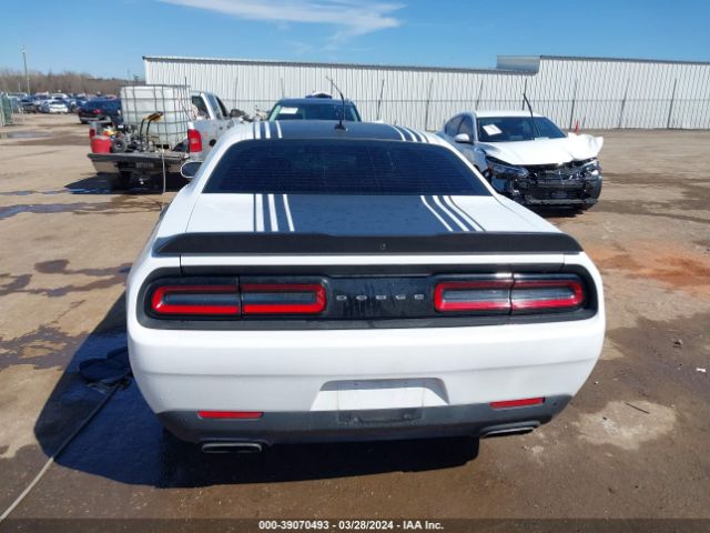 2C3CDZBT5GH232374 Dodge Challenger R/t Plus Shaker