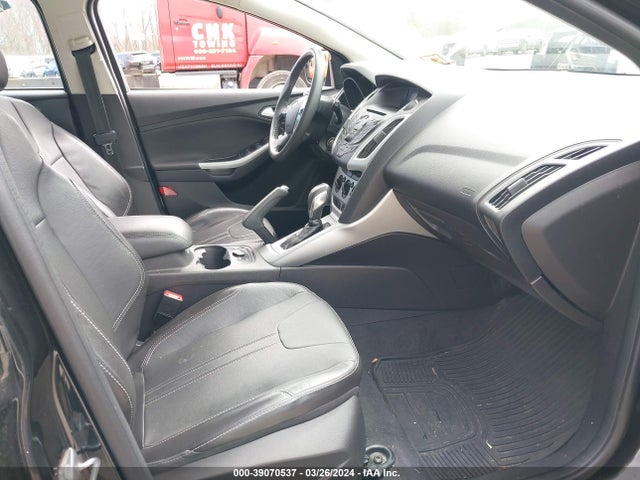 Ford FOCUS SE 2014 1FADP3K27EL383427 Image 5