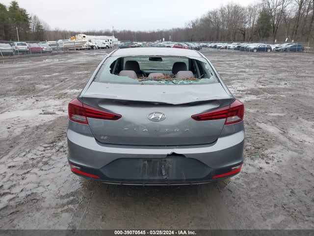 Hyundai ELANTRA SE 2019 5NPD74LF2KH467706 Image 16