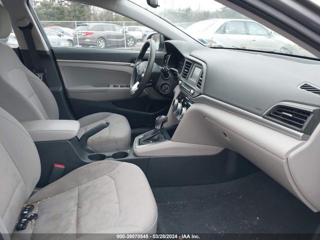 Hyundai ELANTRA SE 2019 5NPD74LF2KH467706 Image 5