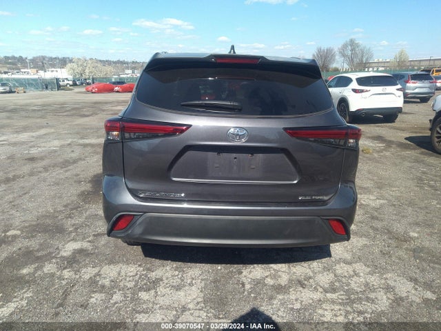 Toyota Highlander Xle 2022 5TDHZRBH8NS230423 Image 16