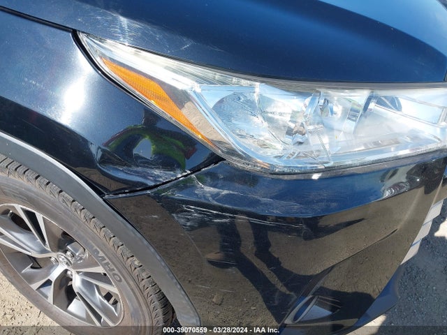 Toyota Highlander Le 2019 5TDZZRFH6KS300267 Image 6