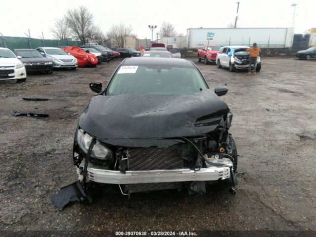 2HGFC2F5XHH563288 Honda Civic Lx