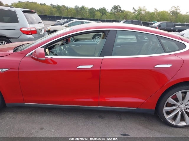 5YJSA1H18EFP41837 Tesla Model S P85