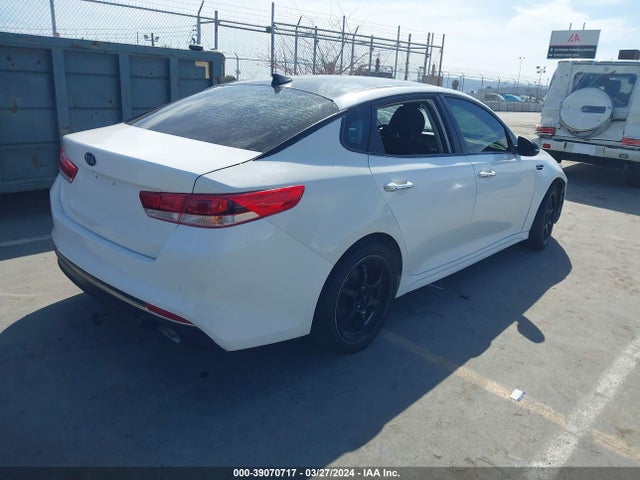 KIA Optima Lx 2018 5XXGT4L32JG239438 Image 4
