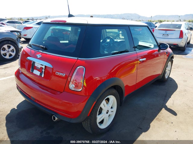 2006 MINI COOPER WMWRC33536TJ79291 Photo 3