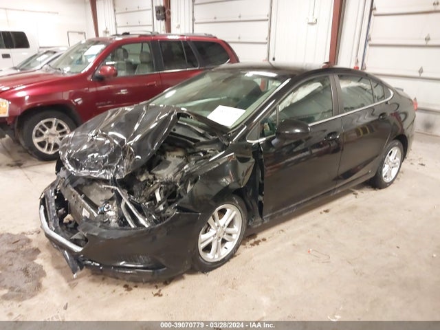 Chevrolet Cruze Lt Auto 2017 1G1BE5SM6H7232654 Image 2