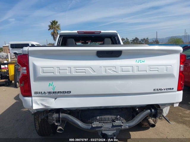 Chevrolet Silverado 1500 Custom 2019 1GCRWBEF9KZ276917 Image 17