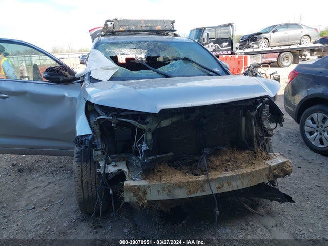 Toyota Highlander Le 2018 5TDBZRFH5JS857459 Image 13