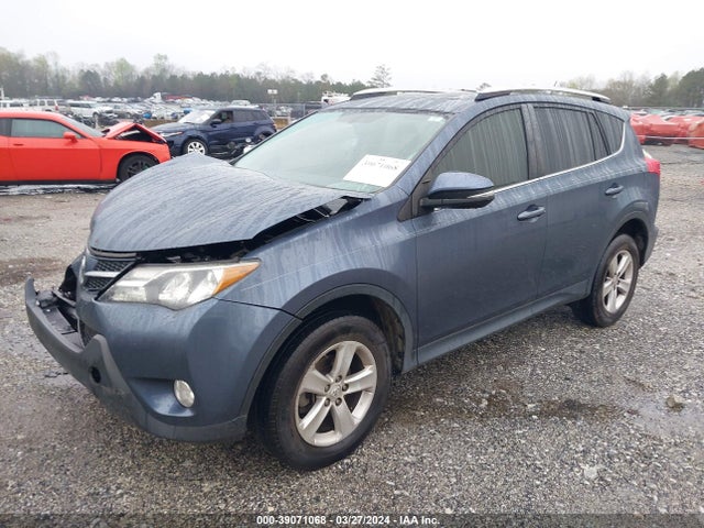 Toyota Rav4 Xle 2014 JTMWFREV7ED036463 Image 2