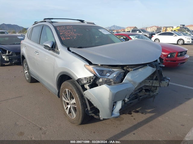 Toyota Rav4 Xle 2017 2T3WFREV7HW385890 Image 1
