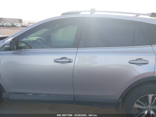 Toyota Rav4 Xle 2017 2T3WFREV7HW385890 Image 15