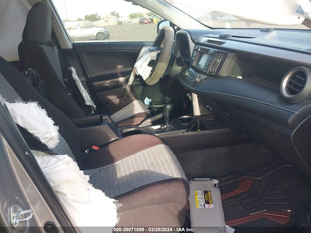 Toyota Rav4 Xle 2017 2T3WFREV7HW385890 Image 5