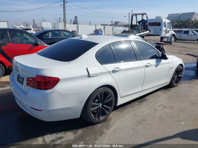 WBA5A5C59GG355044 BMW 528I