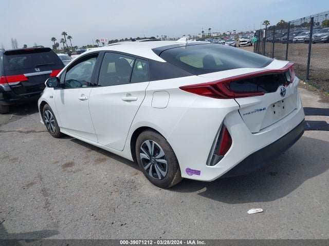 Toyota Prius Prime Plus 2019 JTDKARFP6K3110325 Image 3