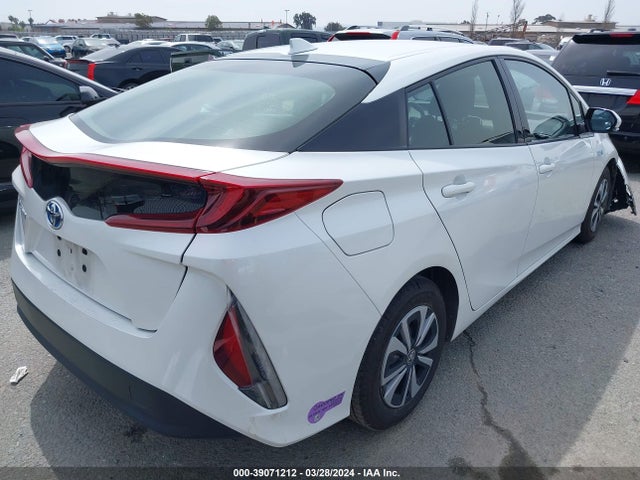 Toyota Prius Prime Plus 2019 JTDKARFP6K3110325 Image 4