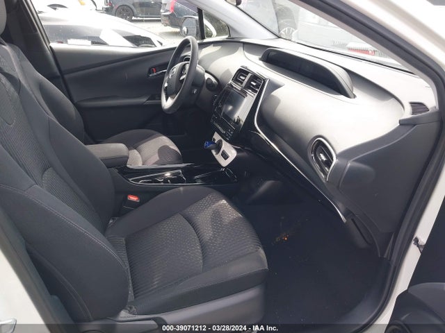Toyota Prius Prime Plus 2019 JTDKARFP6K3110325 Image 5