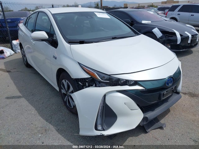 Toyota Prius Prime Plus 2019 JTDKARFP6K3110325 Image 6