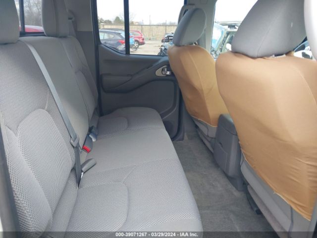 1N6AD0EV3JN702375 Nissan Frontier Sv