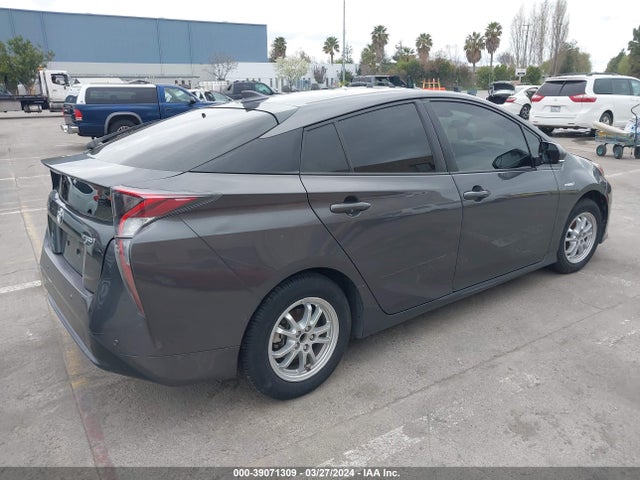 Toyota Prius Two 2017 JTDKBRFU1H3567894 Image 4