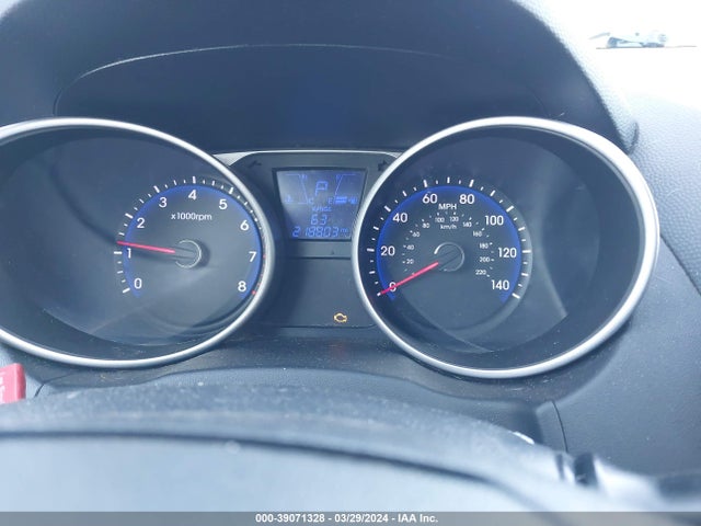 Hyundai TUCSON GLS 2014 KM8JTCAF1EU823774 Image 7