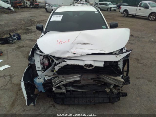 2T3F1RFV0MC165323 Toyota RAV4 LE