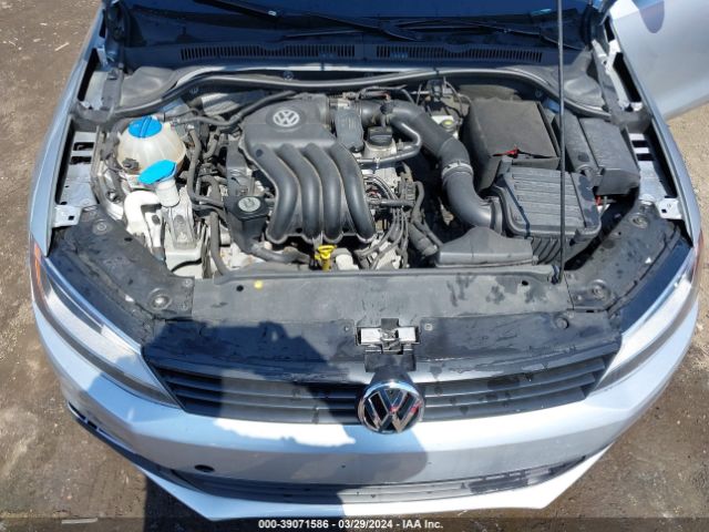 3VW2K7AJ9EM212786 Volkswagen Jetta 2.0l S