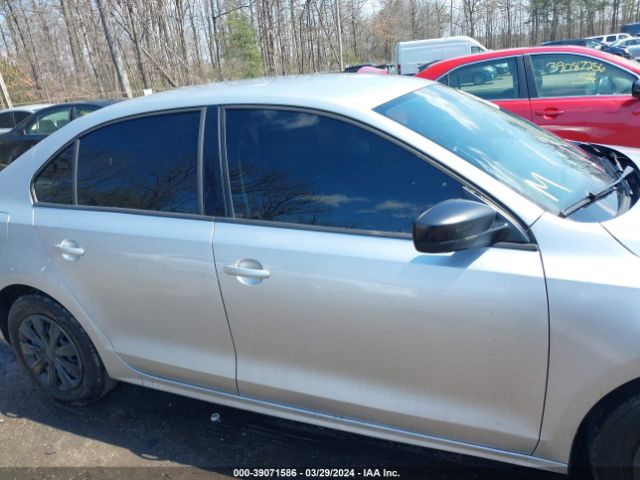 3VW2K7AJ9EM212786 Volkswagen Jetta 2.0l S