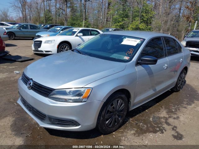 3VW2K7AJ9EM212786 Volkswagen Jetta 2.0l S