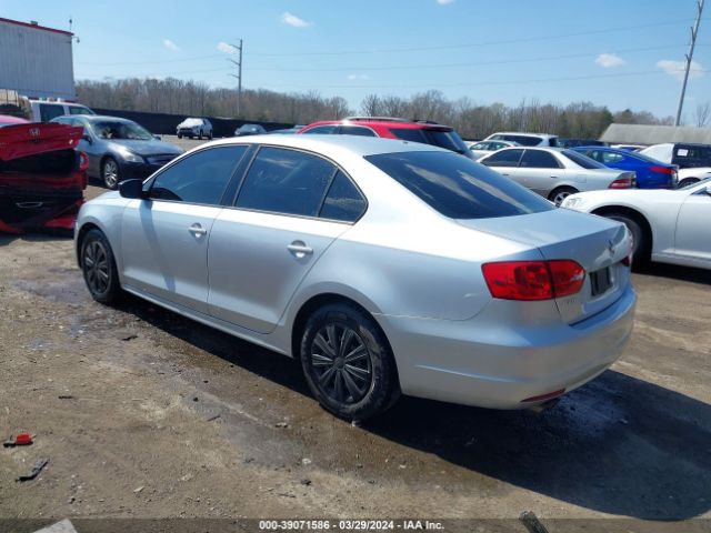 3VW2K7AJ9EM212786 Volkswagen Jetta 2.0l S
