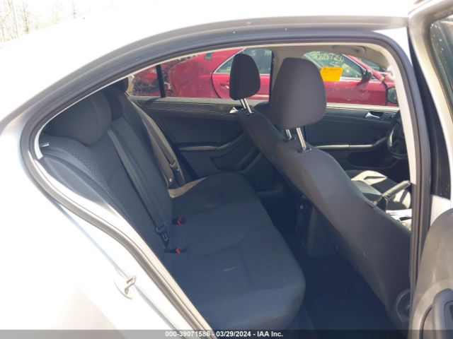 3VW2K7AJ9EM212786 Volkswagen Jetta 2.0l S